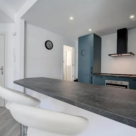 Albatross Hills, La Campana Apartment *