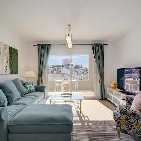 Albatross Hills, La Campana Apartment *